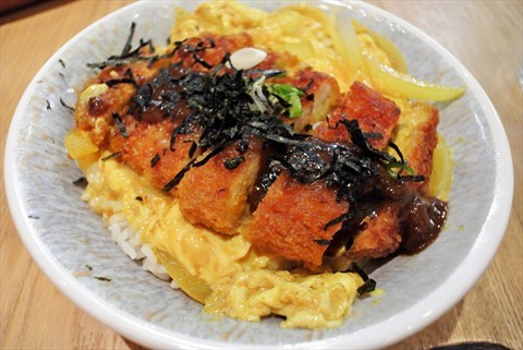 日式滑蛋猪排饭图片