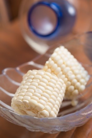 粟米刺身($160/全條)是指生吃有機粟米，夏季當造的日本粟米清甜多汁消暑一流。